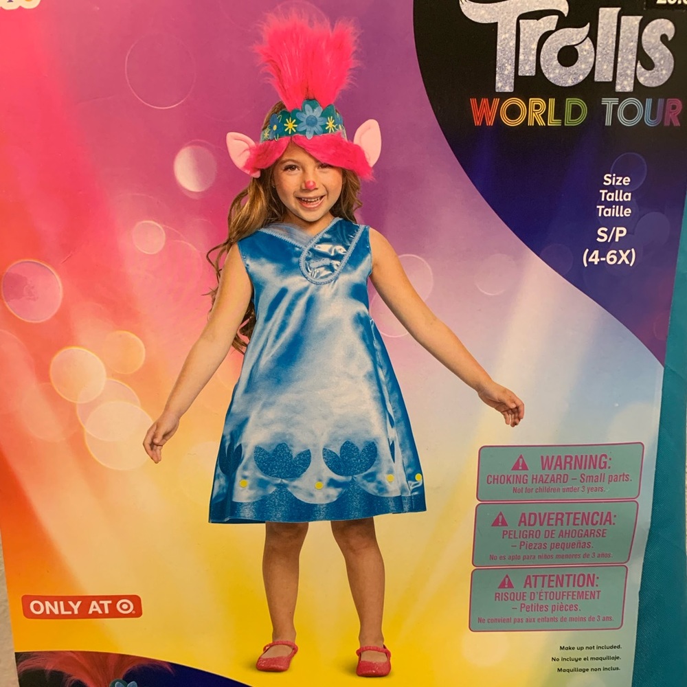 Trolls Poppy costumes. Size(4-6x) S/P